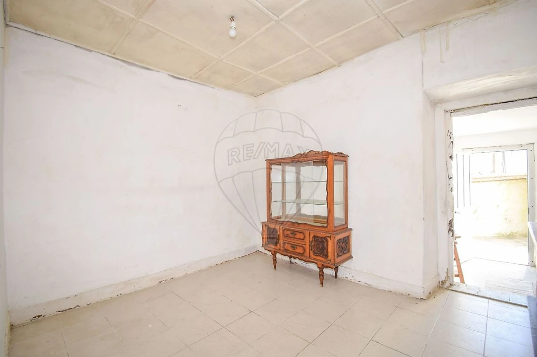 Moradia T2 para Venda em Santa Maria e São Miguel, São Martinho, São Pedro Penaferrim Foto 12