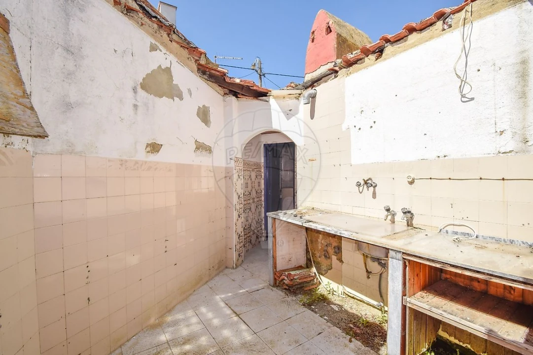 Moradia T2 para Venda em Santa Maria e São Miguel, São Martinho, São Pedro Penaferrim Foto 23