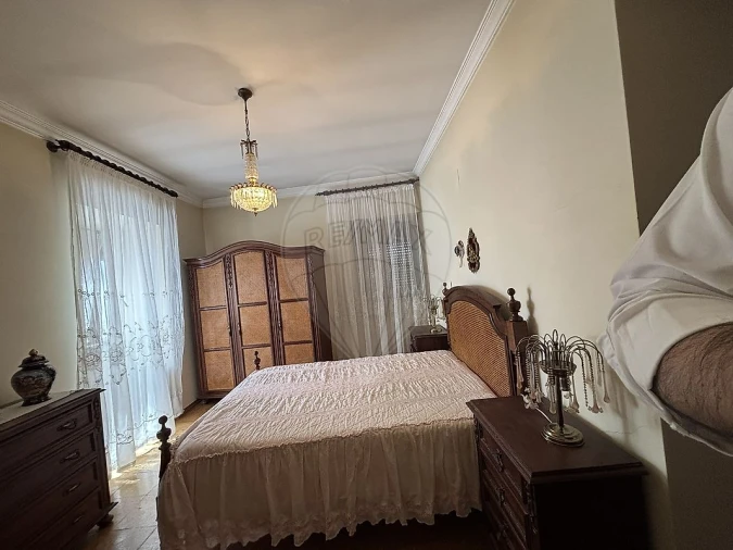 Moradia T4 para Venda em Numão Foto 4