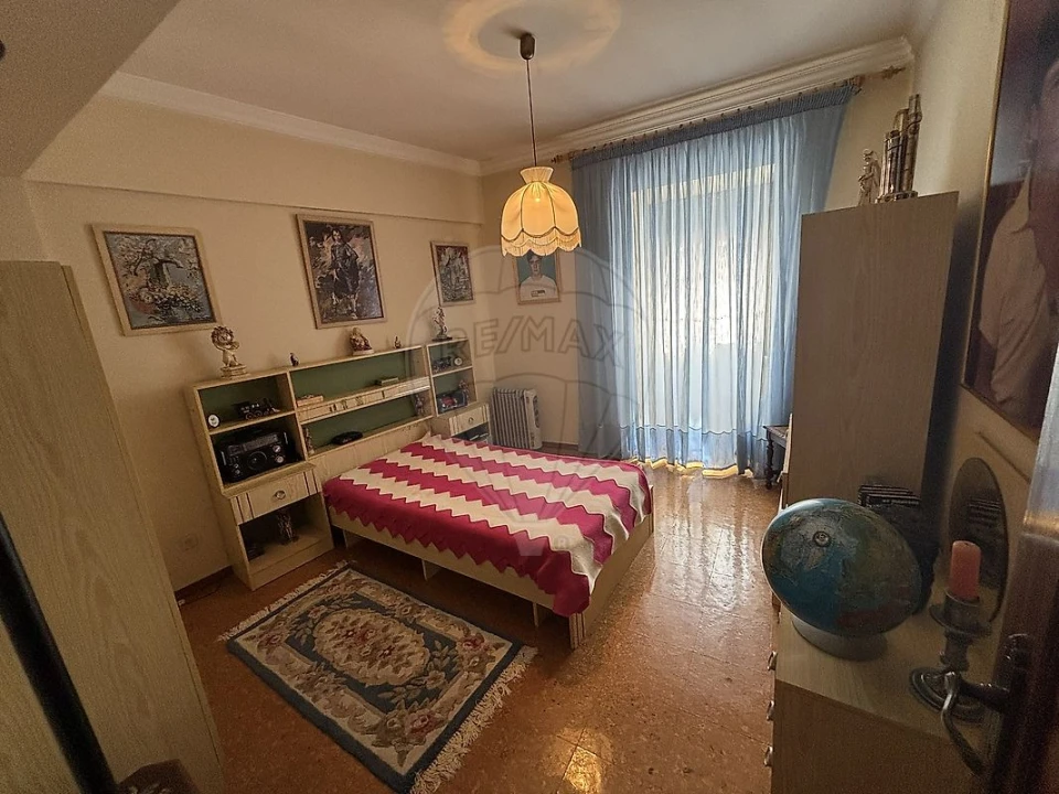 Moradia T4 para Venda em Numão Foto 8