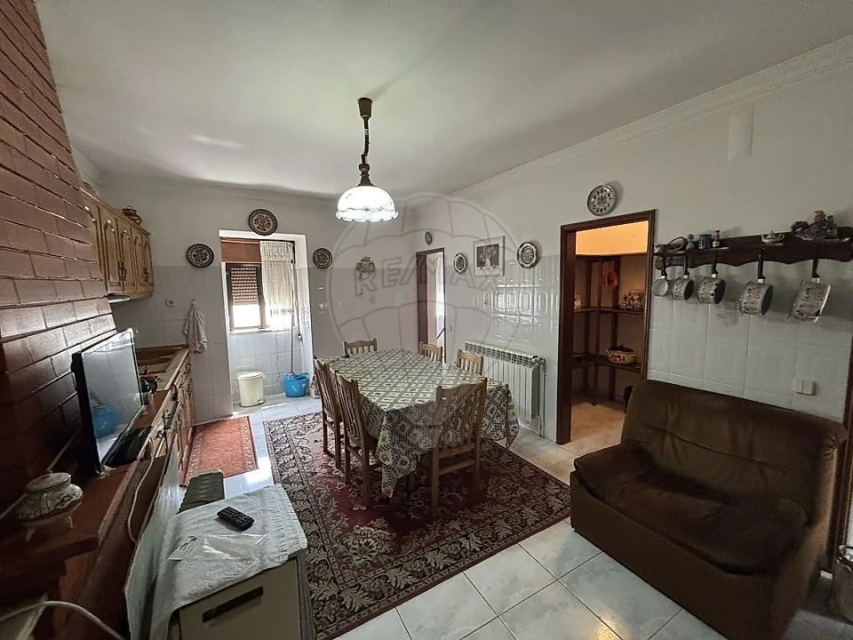 Moradia T4 para Venda em Numão Foto 15