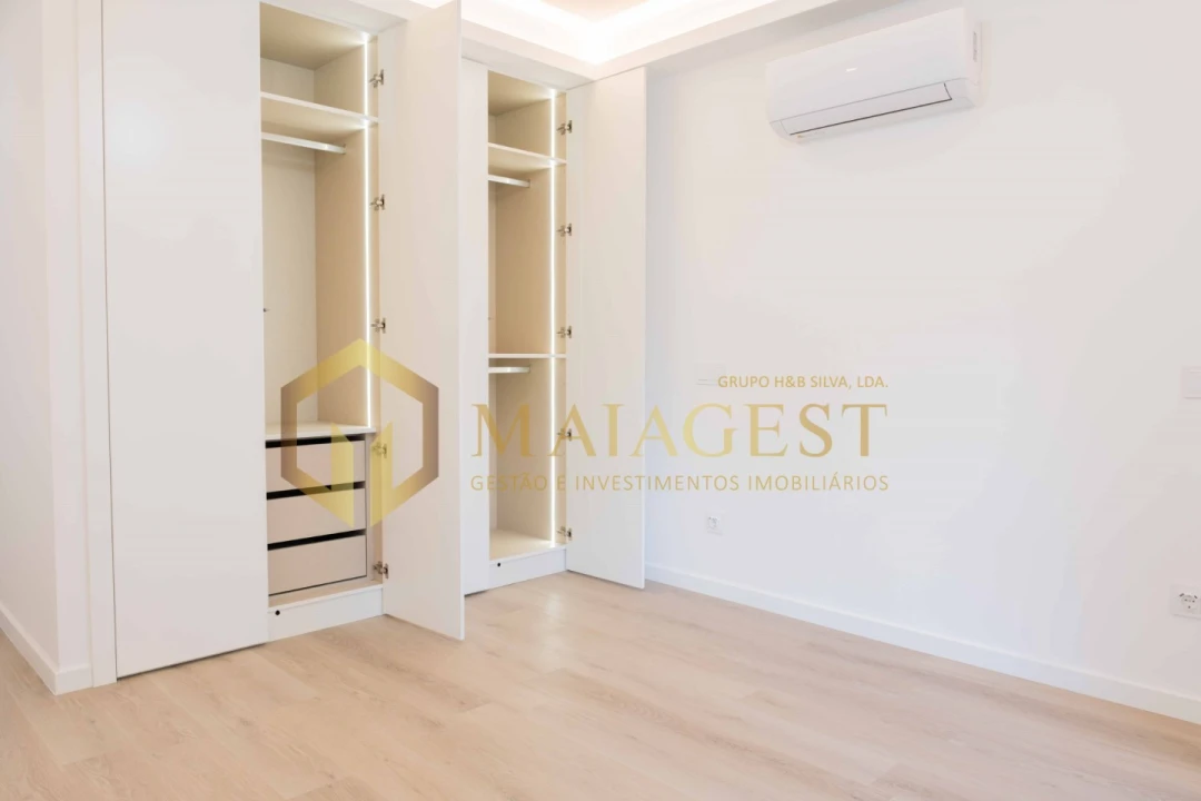 Apartamento T4 para Venda em Oliveira do Douro Foto 18