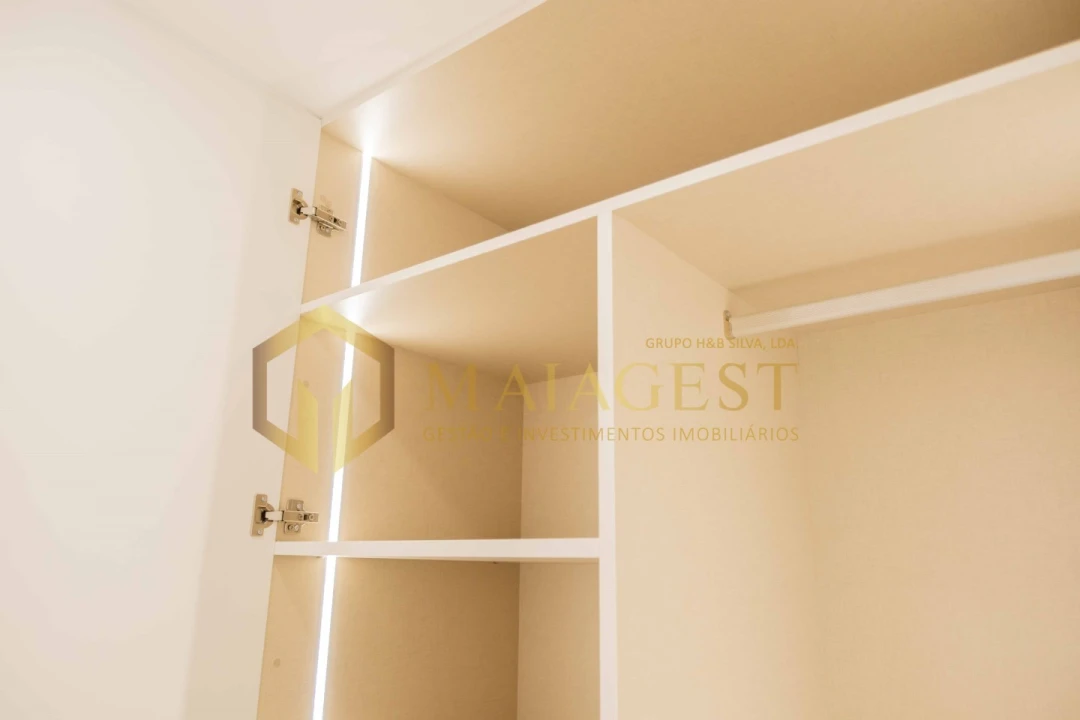 Apartamento T4 para Venda em Oliveira do Douro Foto 31