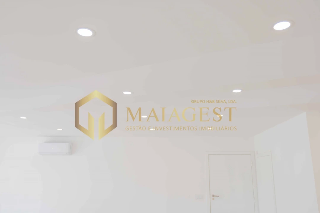 Apartamento T4 para Venda em Oliveira do Douro Foto 37