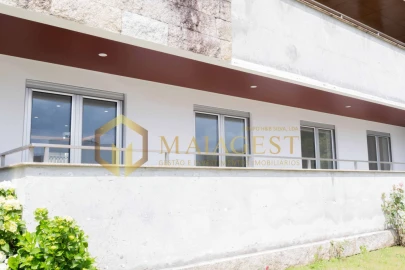 Apartamento T4 para Venda em Oliveira do Douro