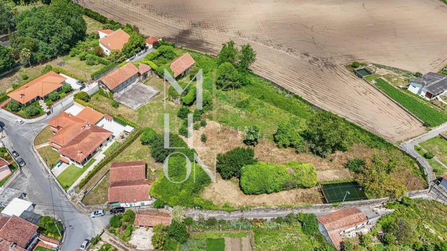 Moradia T4 para Venda em Lemenhe, Mouquim e Jesufrei Foto 1