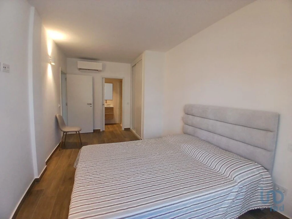 Apartamento T2 para Arrendamento em Faro (Sé e São Pedro) Foto 9