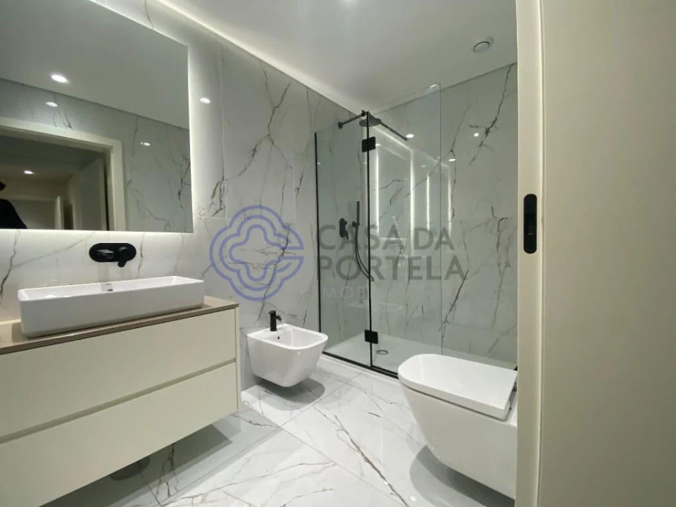Apartamento T2 para Venda em Mafamude e Vilar do Paraíso Foto 7