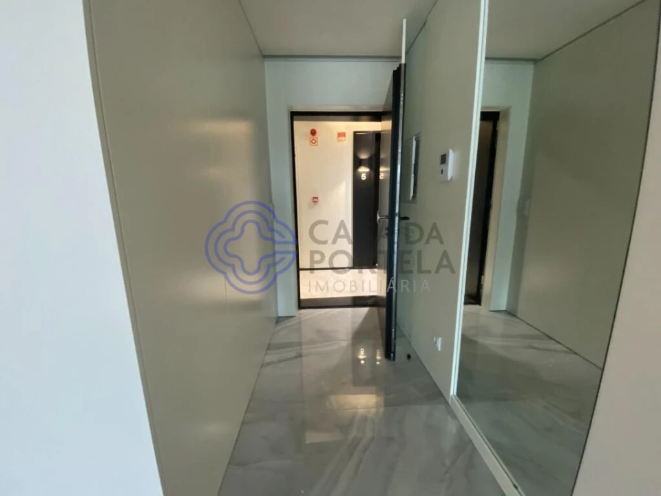 Apartamento T2 para Venda em Mafamude e Vilar do Paraíso Foto 3