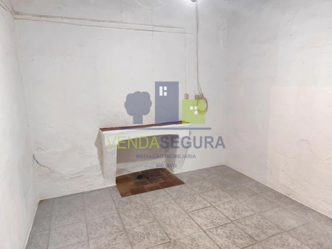 Moradia T1 para Venda em Sobral da Adiça Foto 12