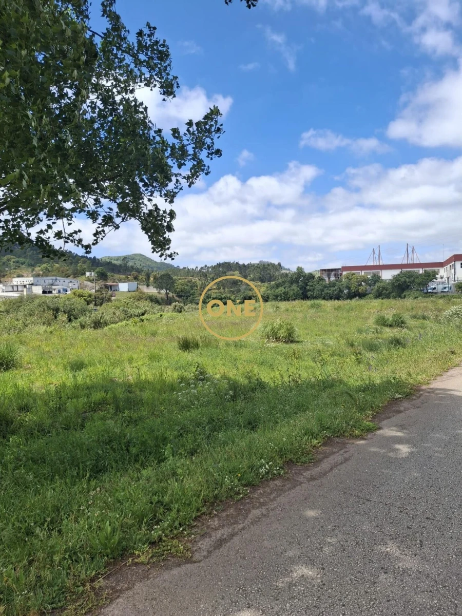 Terreno para Venda em Venda do Pinheiro e Santo Estêvão das Galés Foto 13