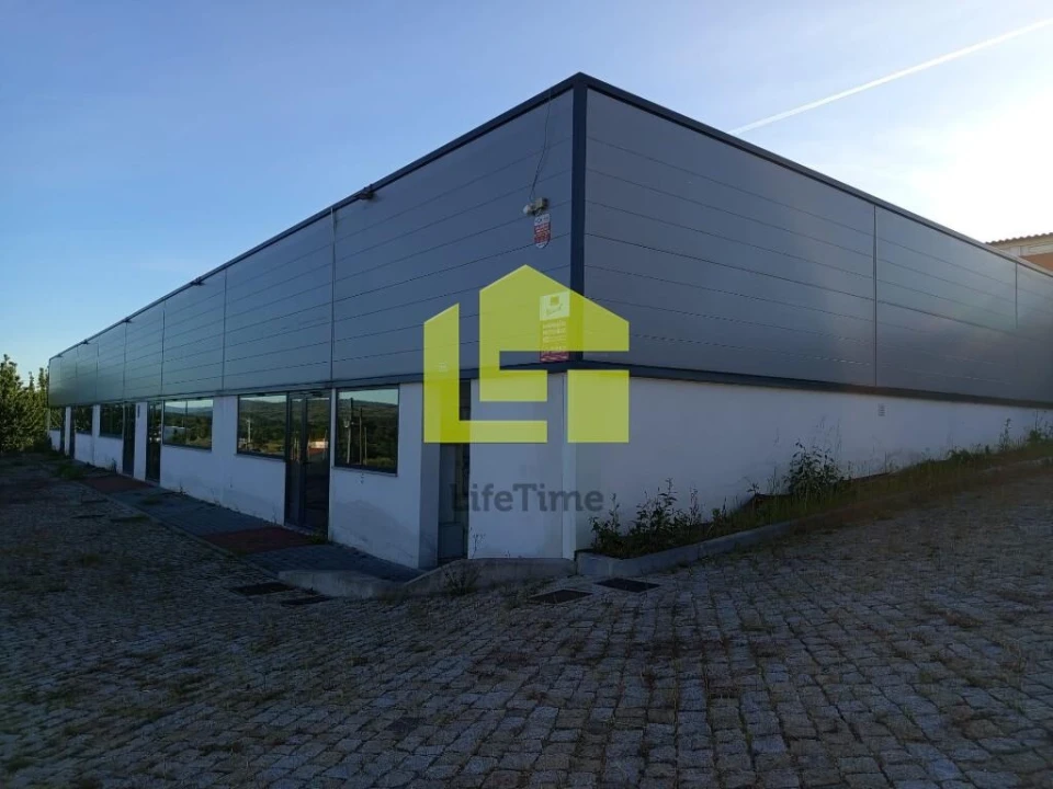 Armazém para Venda em Vila Franca das Naves e Feital Foto 19