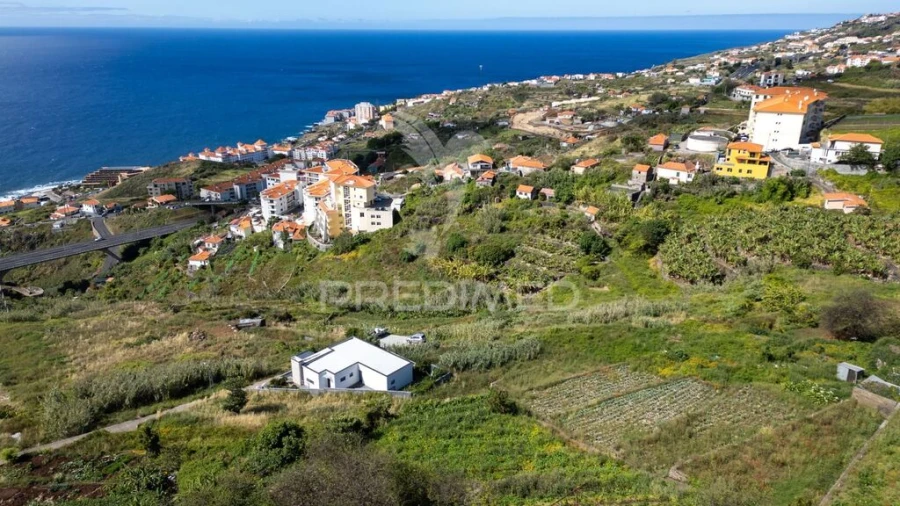 Terreno para Venda em Caniço Foto 18