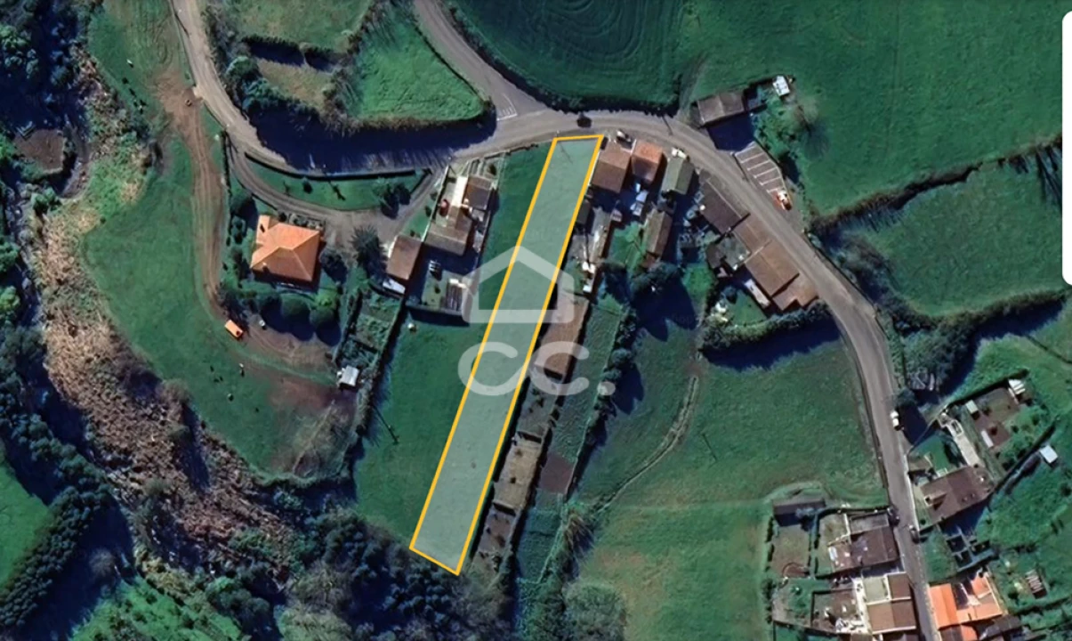 Terreno para Venda em Lomba da Maia Foto 3