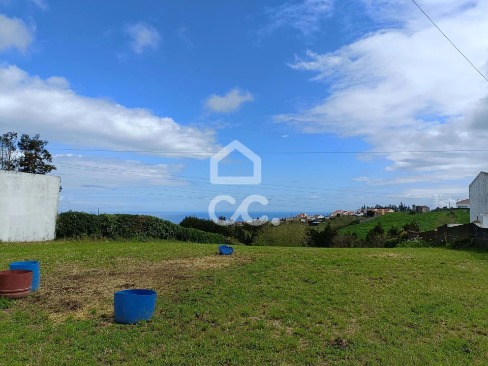 Terreno para Venda em Lomba da Maia Foto 7