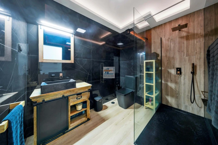 Apartamento T2 para Venda em Estômbar e Parchal Foto 19