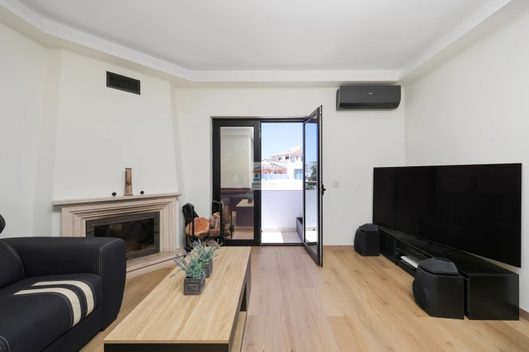 Apartamento T2 para Venda em Estômbar e Parchal Foto 22