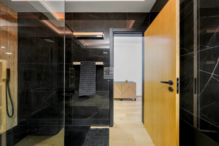 Apartamento T2 para Venda em Estômbar e Parchal Foto 21