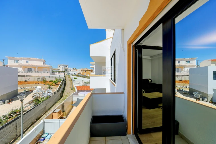 Apartamento T2 para Venda em Estômbar e Parchal Foto 27