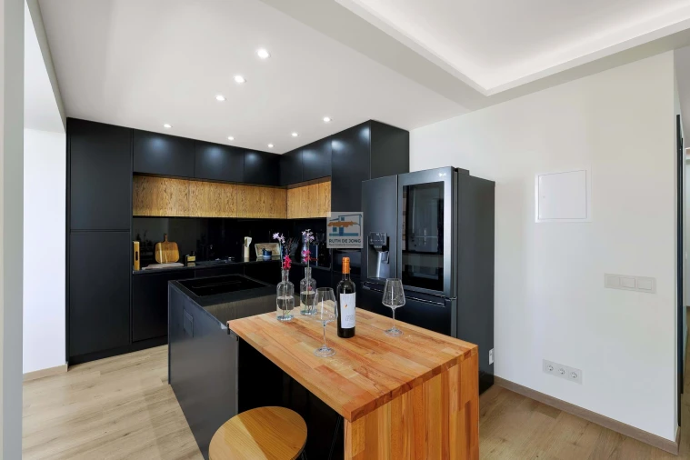 Apartamento T2 para Venda em Estômbar e Parchal