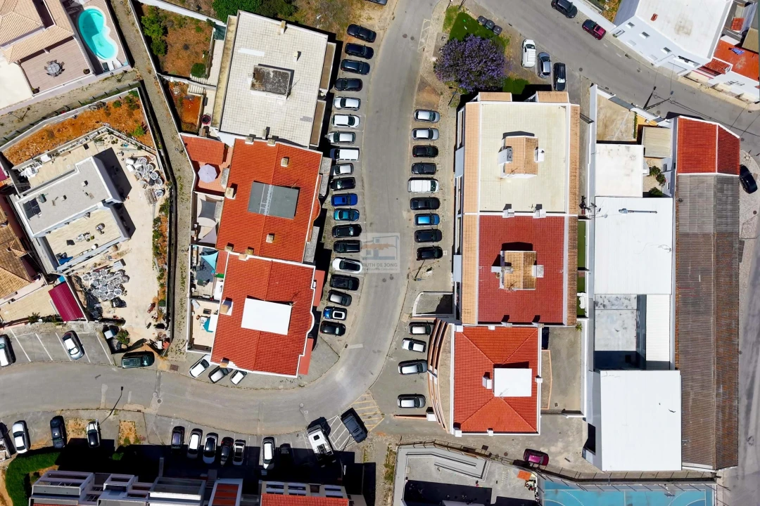 Apartamento T2 para Venda em Estômbar e Parchal Foto 45