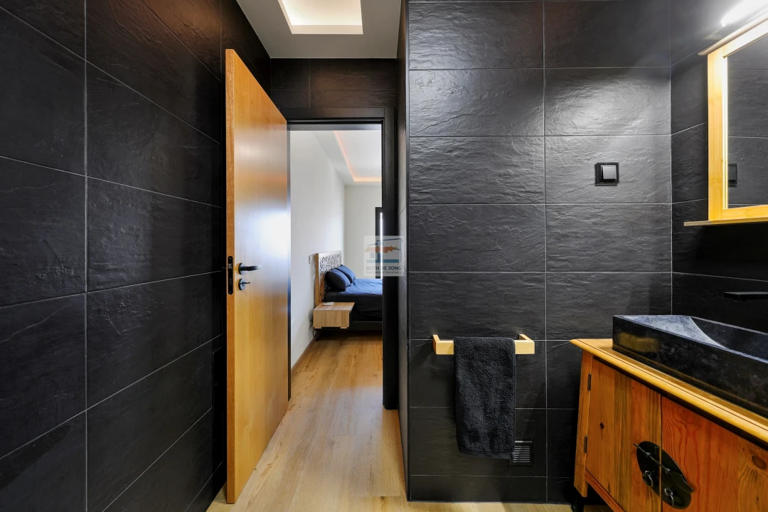 Apartamento T2 para Venda em Estômbar e Parchal Foto 17