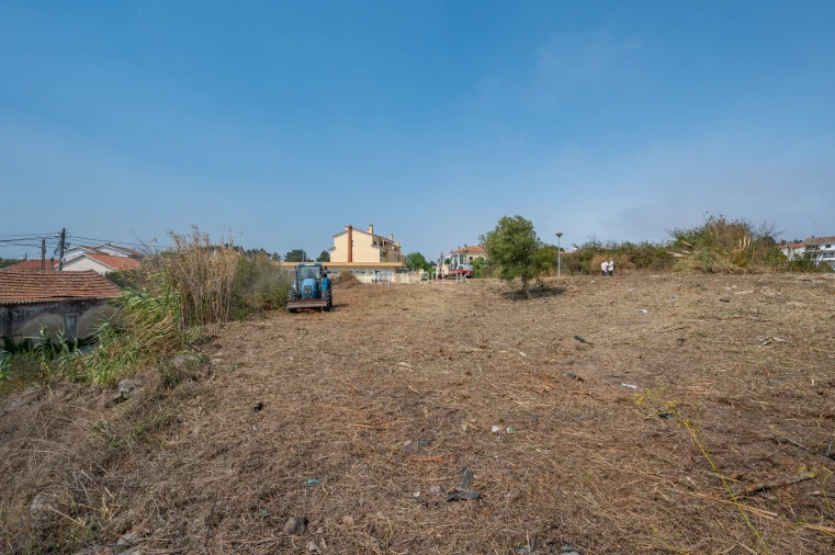 Terreno para Venda em Agualva e Mira-Sintra Foto 2