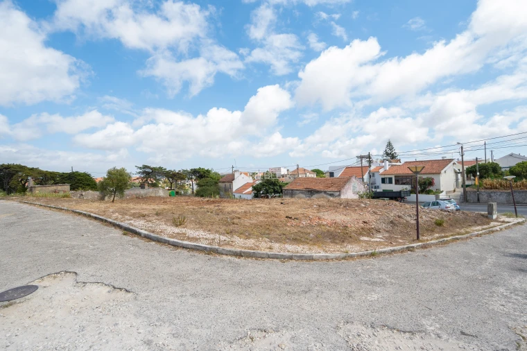 Terreno para Venda em Agualva e Mira-Sintra Foto 3