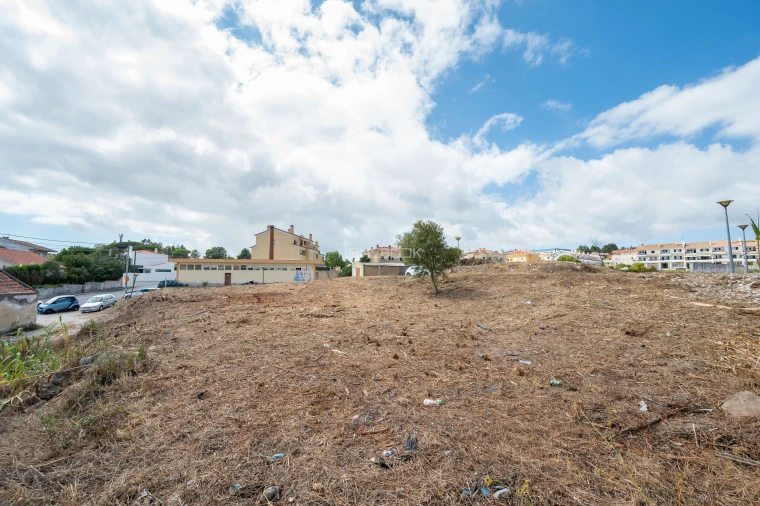Terreno para Venda em Agualva e Mira-Sintra Foto 10