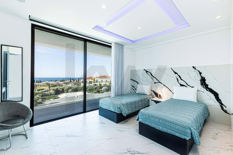 Moradia T5 para Venda em Porches Foto 22