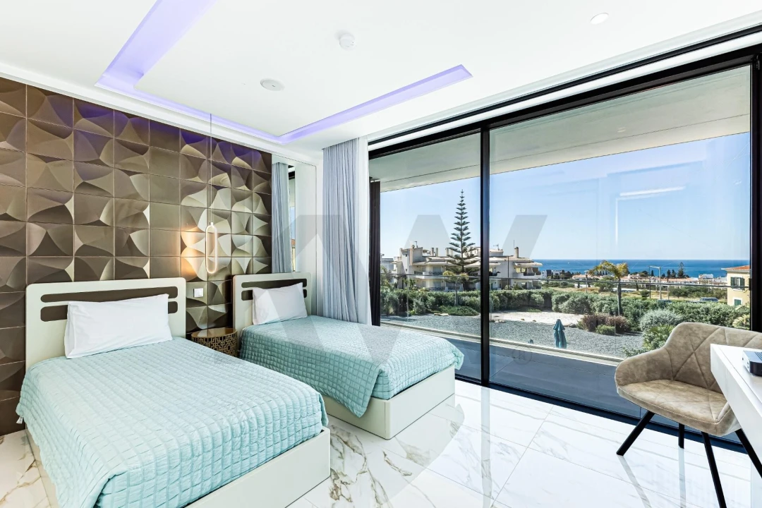 Moradia T5 para Venda em Porches Foto 16