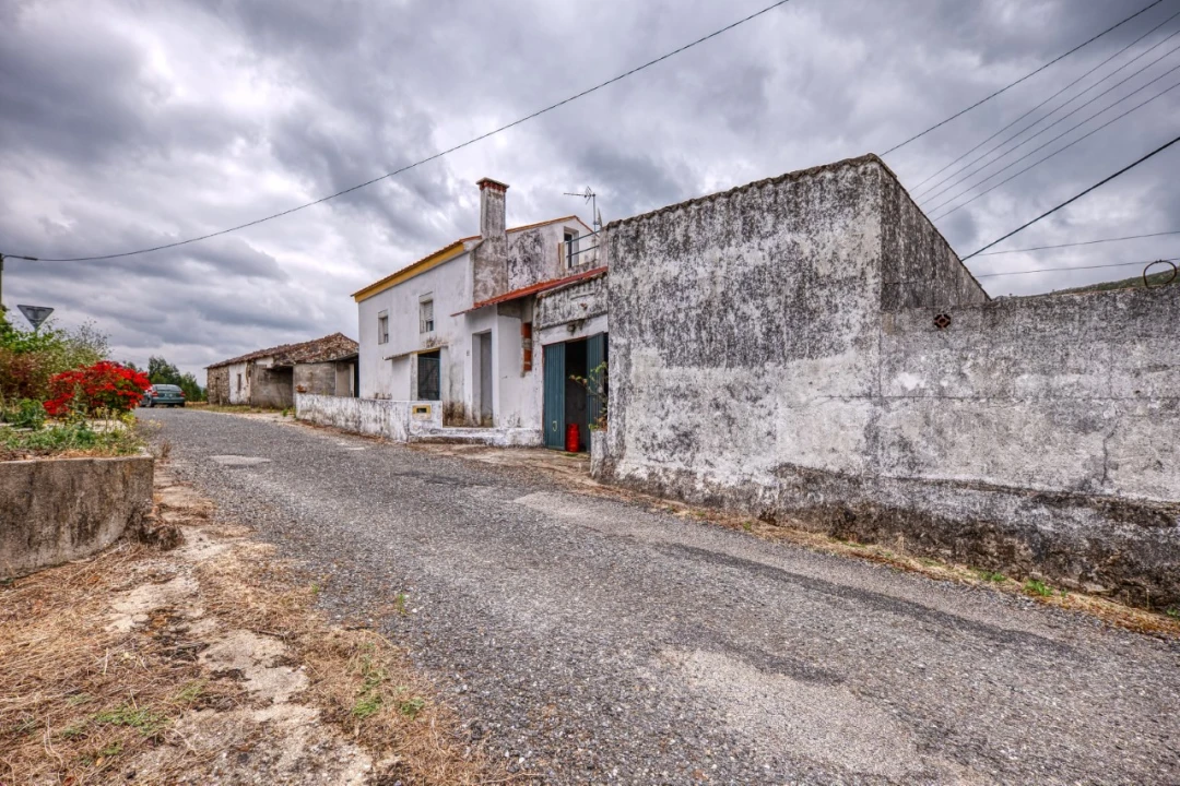 Moradia T2 para Venda em Amendoa Foto 2