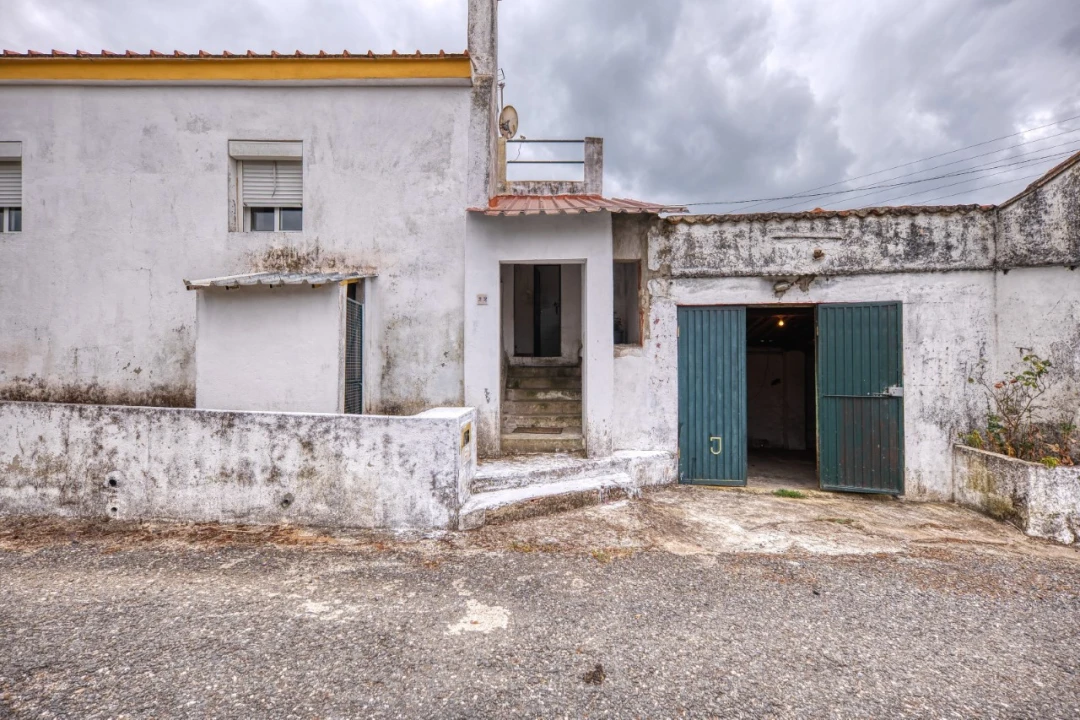 Moradia T2 para Venda em Amendoa Foto 3