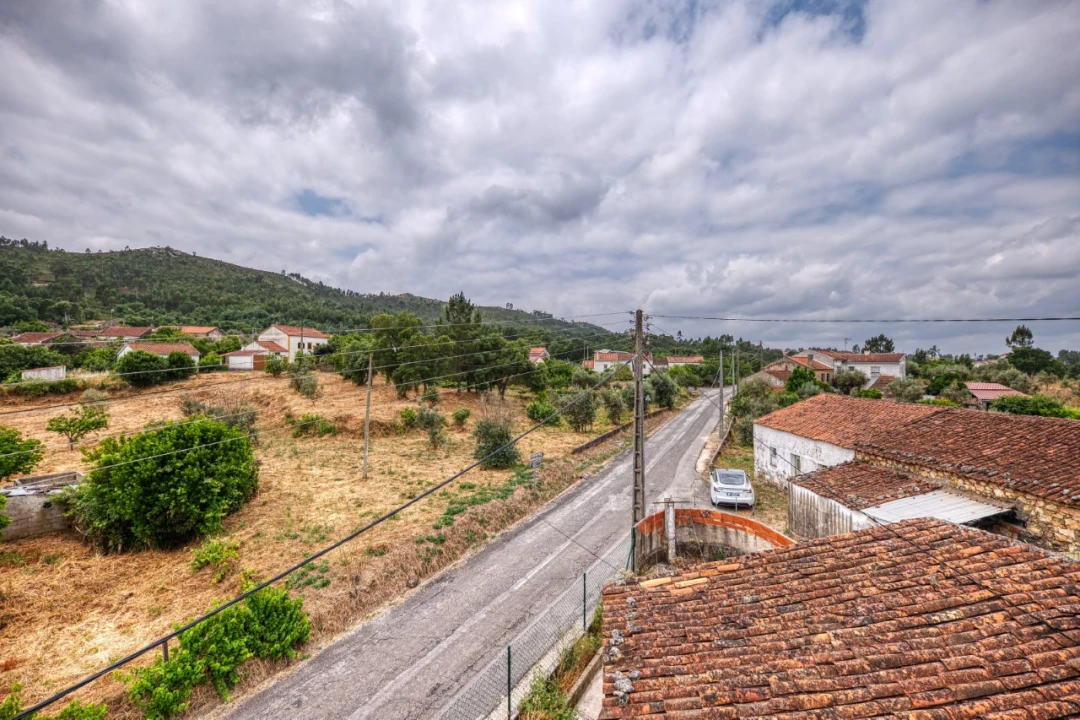 Moradia T2 para Venda em Amendoa Foto 47