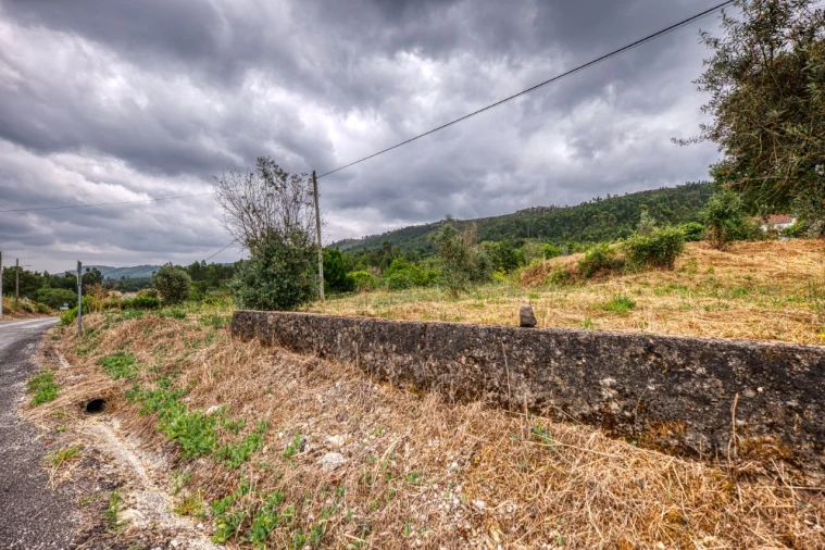 Moradia T2 para Venda em Amendoa Foto 5