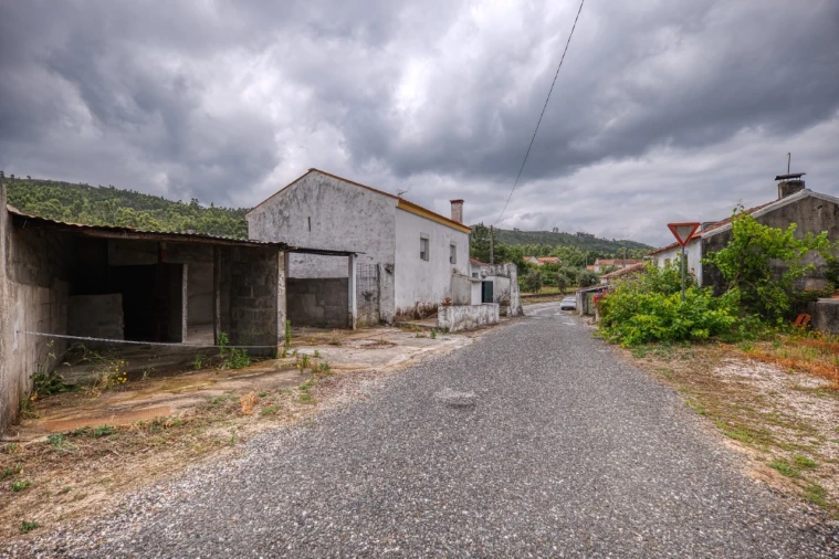 Moradia T2 para Venda em Amendoa Foto 25