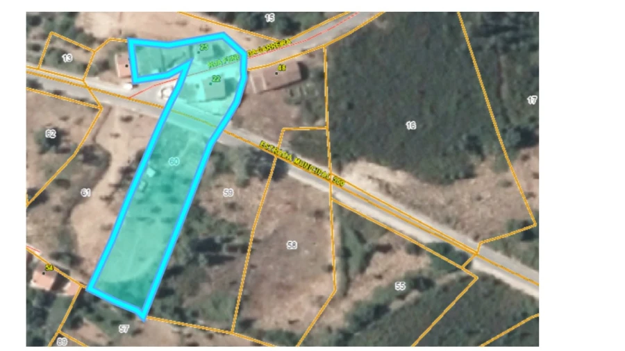 Moradia T2 para Venda em Amendoa Foto 49