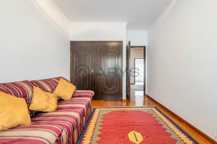 Moradia T4 para Venda em Creixomil Foto 20