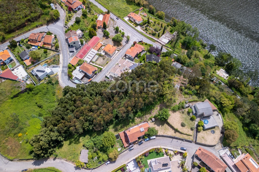 Terreno para Venda em Gondomar (São Cosme), Valbom e Jovim Foto 1