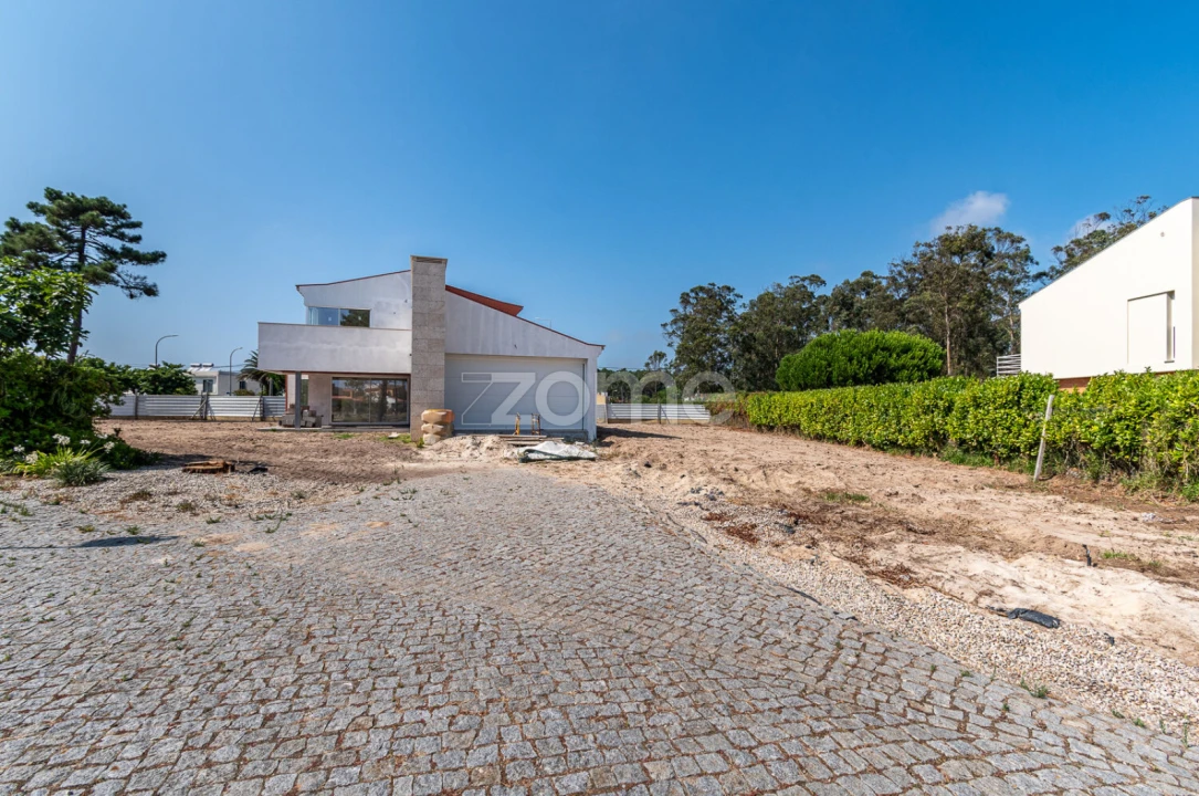 Moradia T4 para Venda em Ovar, São João, Arada e São Vicente de Pereira Jusã Foto 7