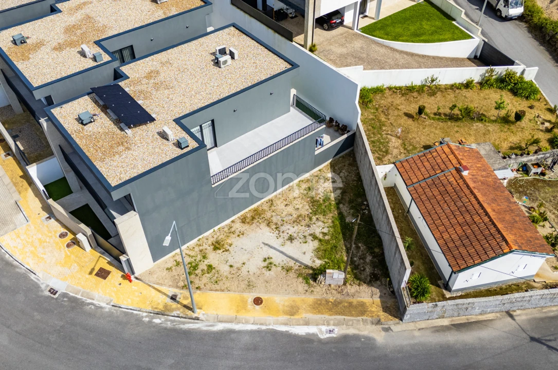 Terreno para Venda em Vale (São Cosme), Telhado e Portela Foto 2