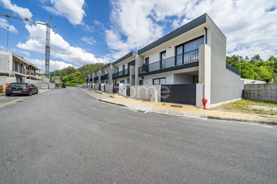 Terreno para Venda em Vale (São Cosme), Telhado e Portela Foto 9
