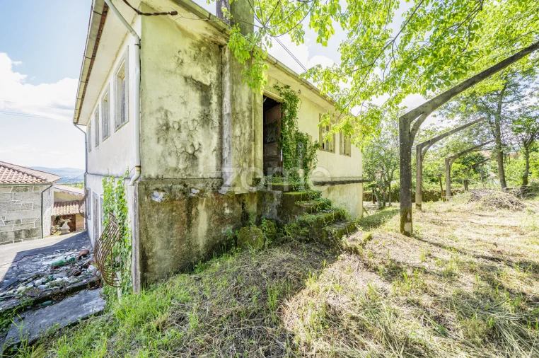 Moradia T4 para Venda em Vade Foto 12