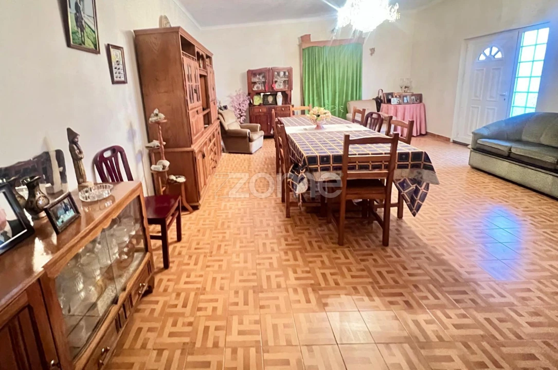 Moradia T8 para Venda em Cambas Foto 26