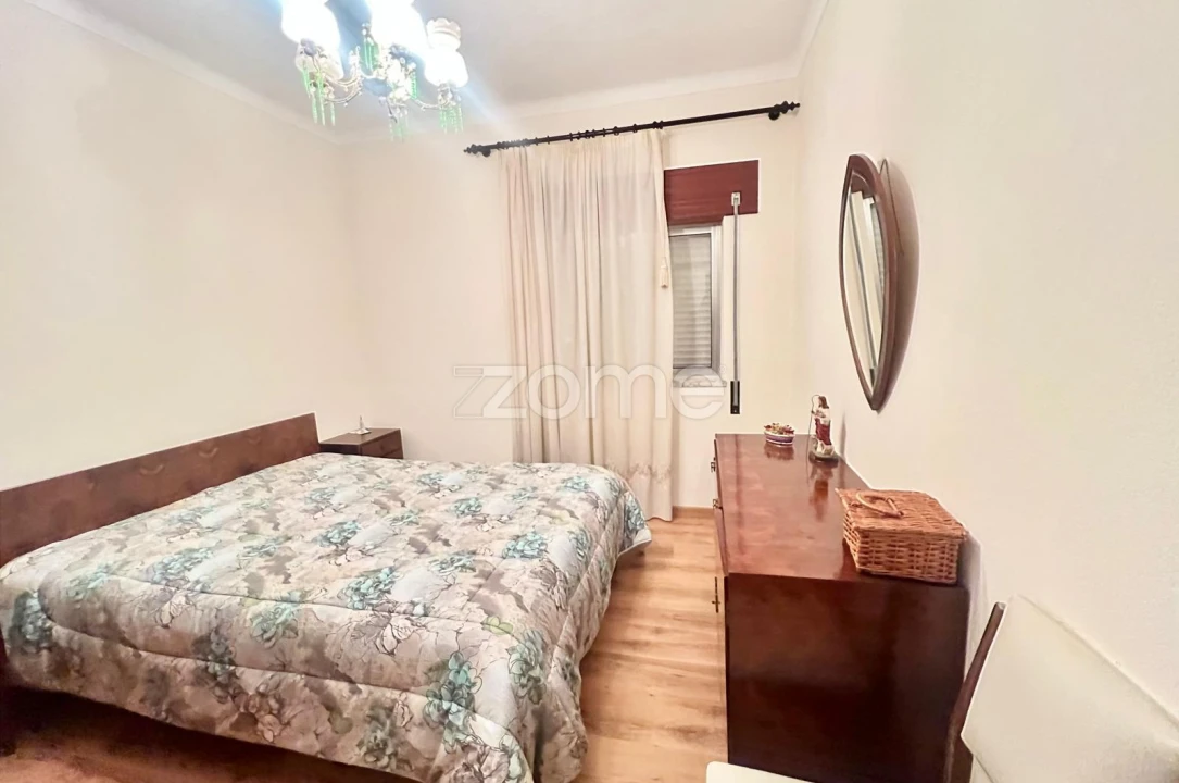 Moradia T8 para Venda em Cambas Foto 30