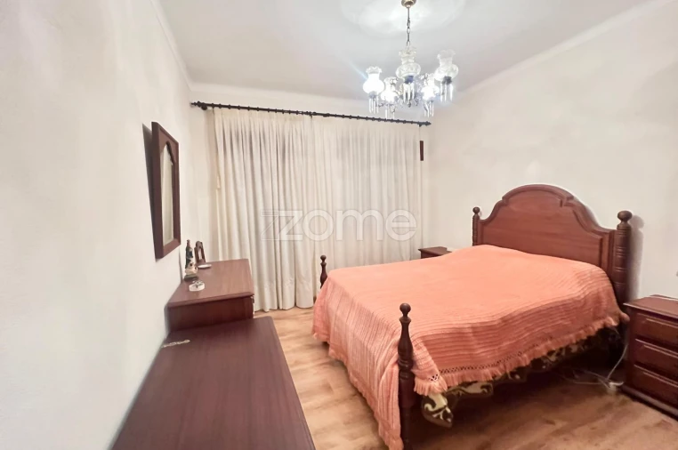 Moradia T8 para Venda em Cambas Foto 31