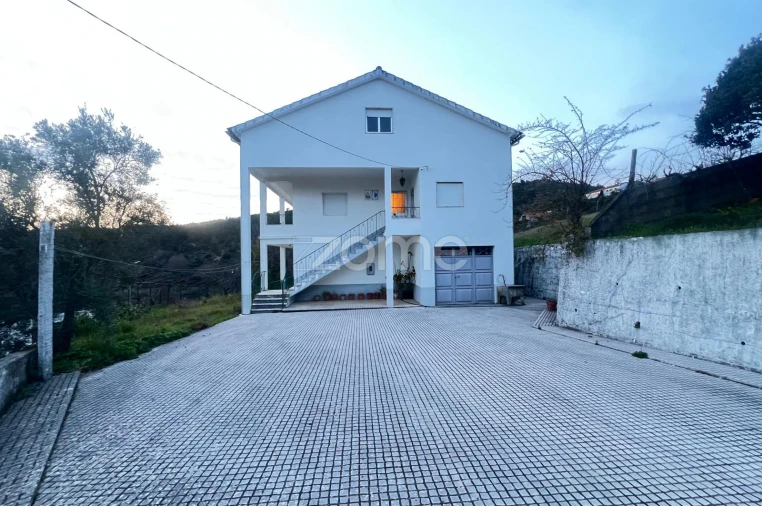 Moradia T8 para Venda em Cambas Foto 7