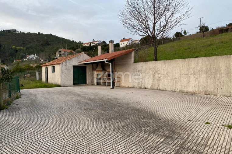 Moradia T8 para Venda em Cambas Foto 10