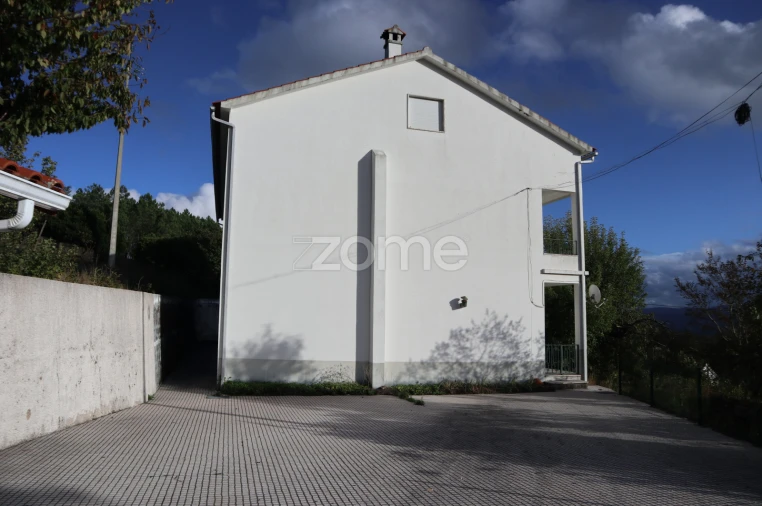 Moradia T8 para Venda em Cambas Foto 13