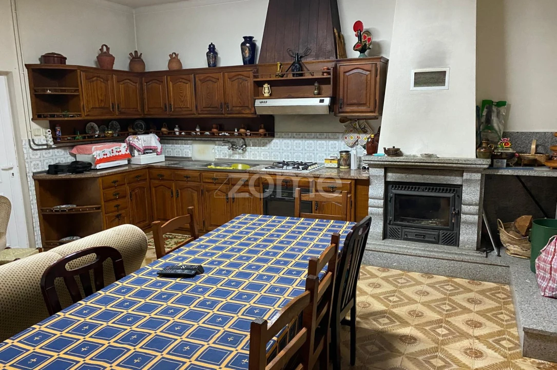 Moradia T8 para Venda em Cambas Foto 19